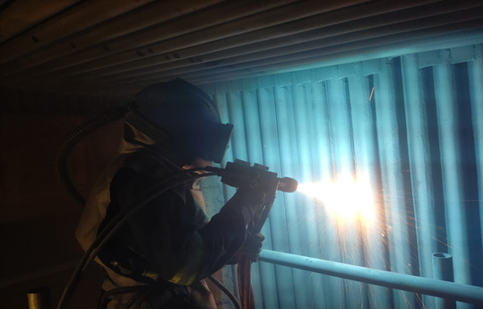 Arc-Spray-coating-on-water-Wall-Tube